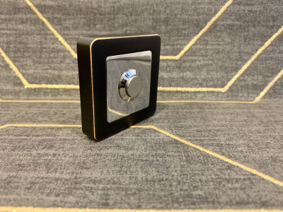 Кнопка Mirror Square