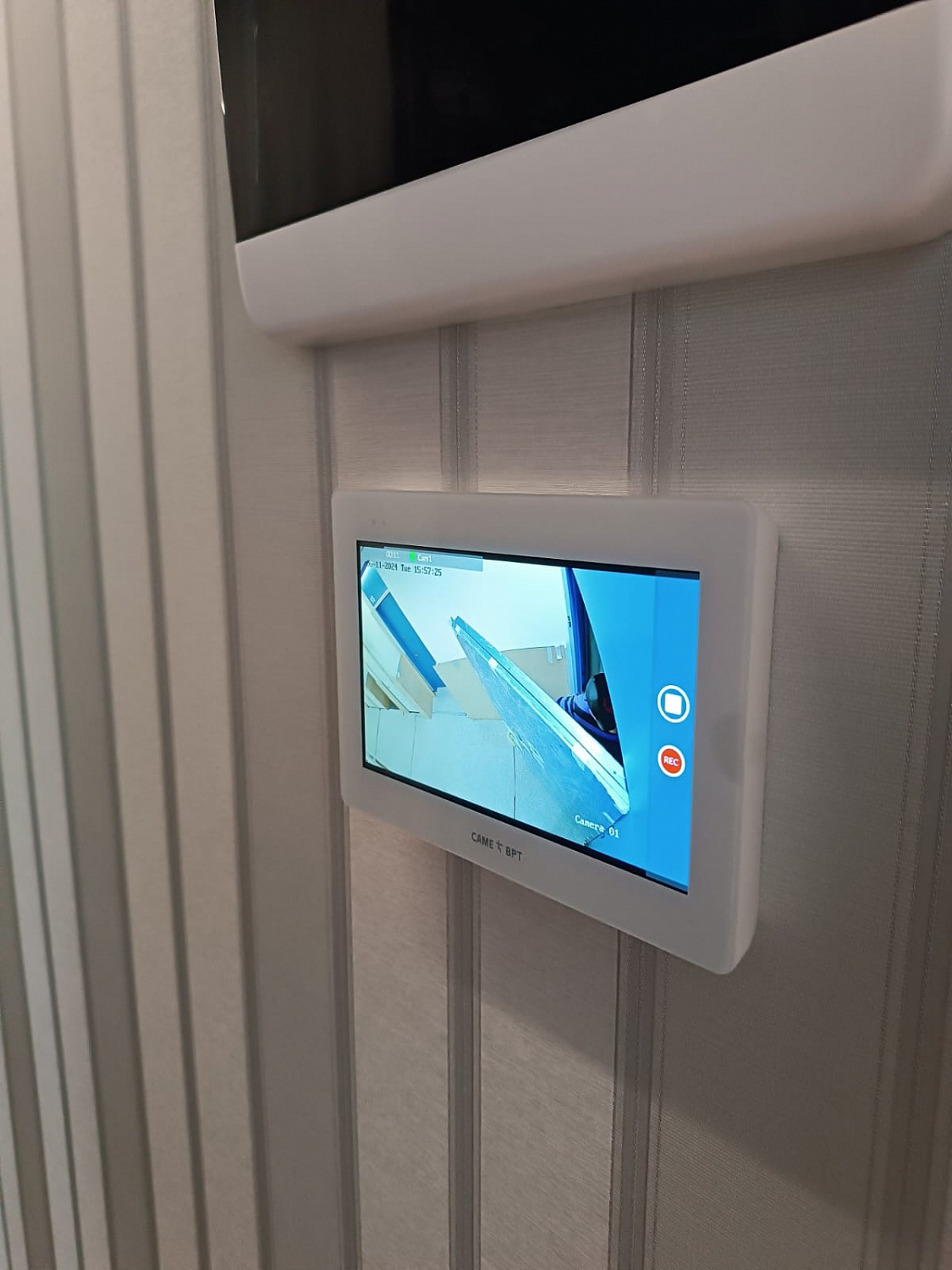 Установка комплектов домофонии с камерой в системе CAME iP360