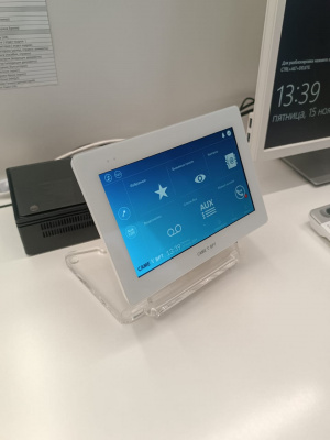 XTS 7IP WH WIFI Абонентское IP-устройство hands-free с сенсорным 7’’ дисплеем, Wi-Fi модулем, локальным и POE питанием, цвет белый лёд 840CH-0060